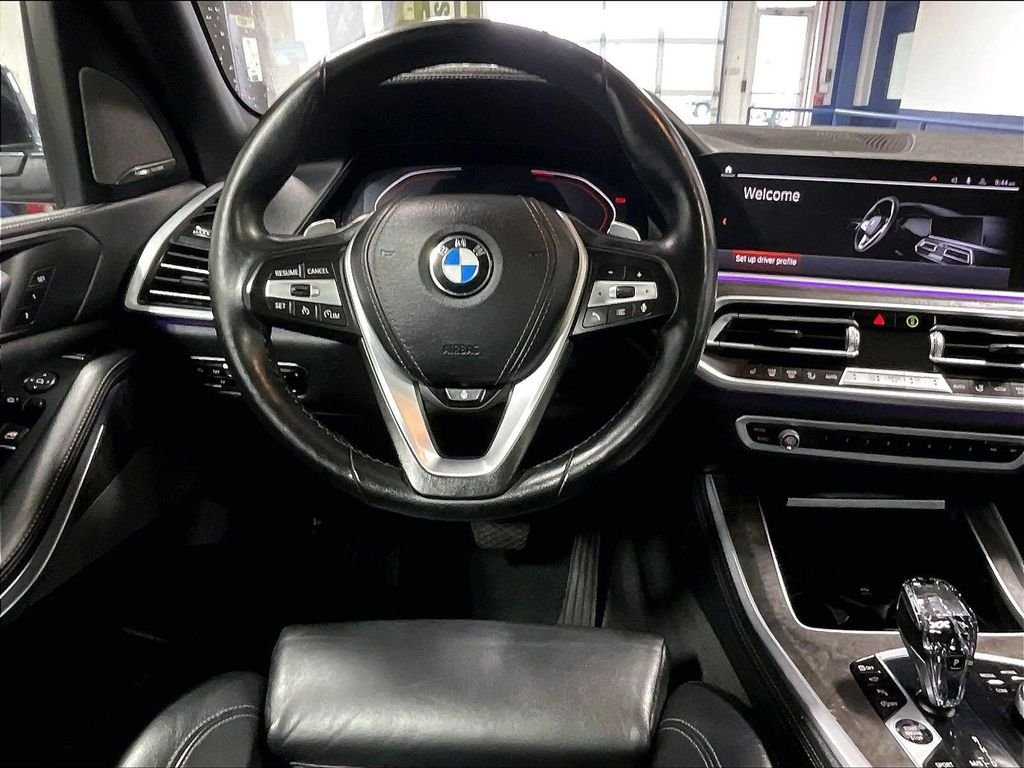 Used 2020 Black BMW xDrive40i image 17