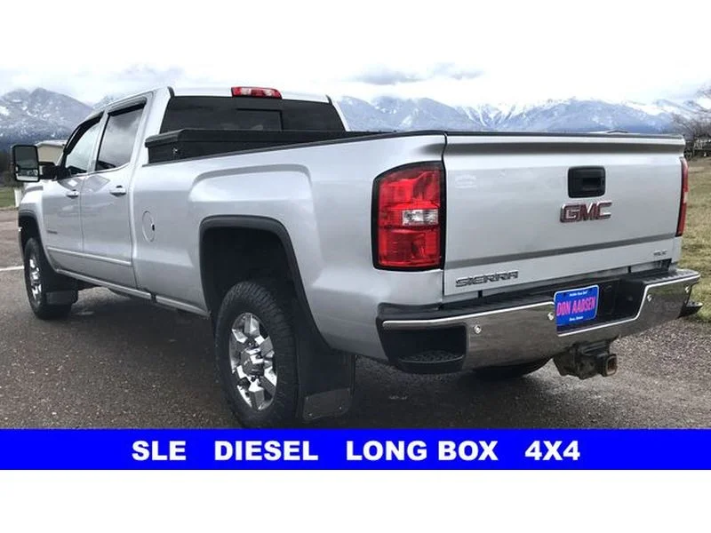 Used 2017 Quicksilver Metallic GMC SLE image 23