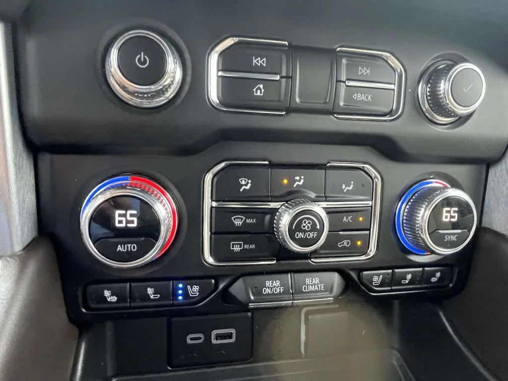 Used 2023 Sterling Metallic GMC SLT image 21