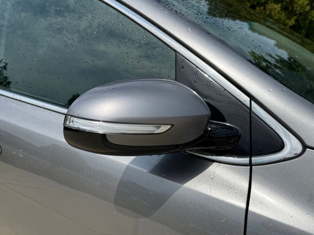 Used 2018 Silver Kia EX image 9
