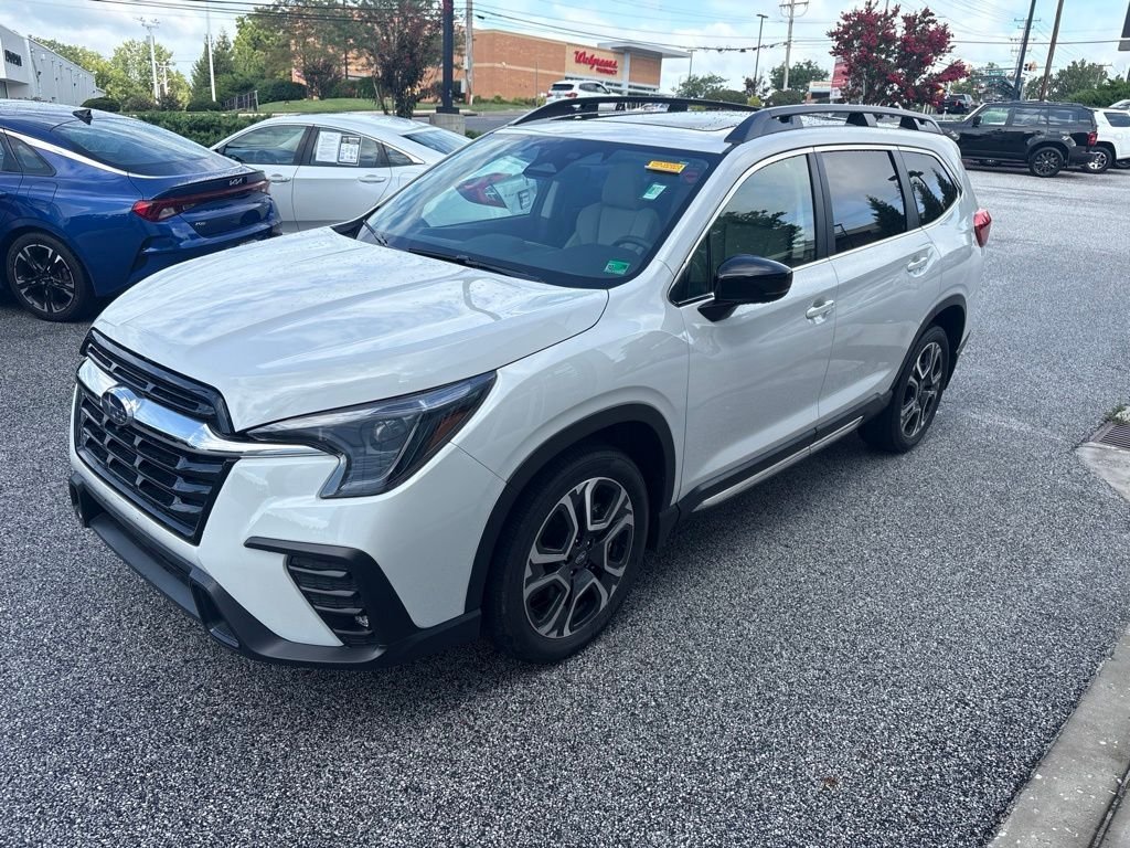 Used 2025 White Subaru Limited image 1