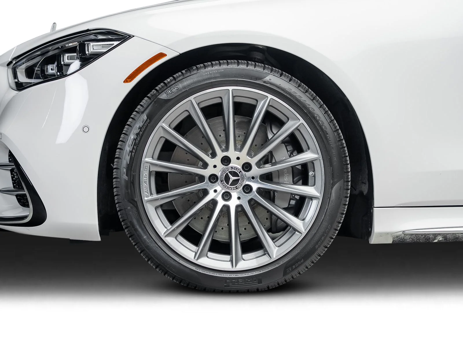 Used 2026 White Mercedes-Benz S 580 image 21