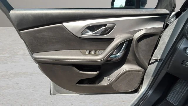 Used 2023 Gray Chevrolet LT image 17