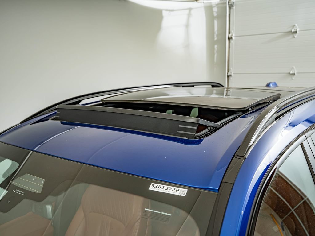 Used 2026 Marina Bay Blue Metallic BMW M60i image 17