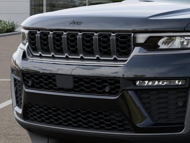 New 2026 Diamond Black Crystal Pearl-Coat Exterior Paint Jeep 85th Anniversary Edition image 115