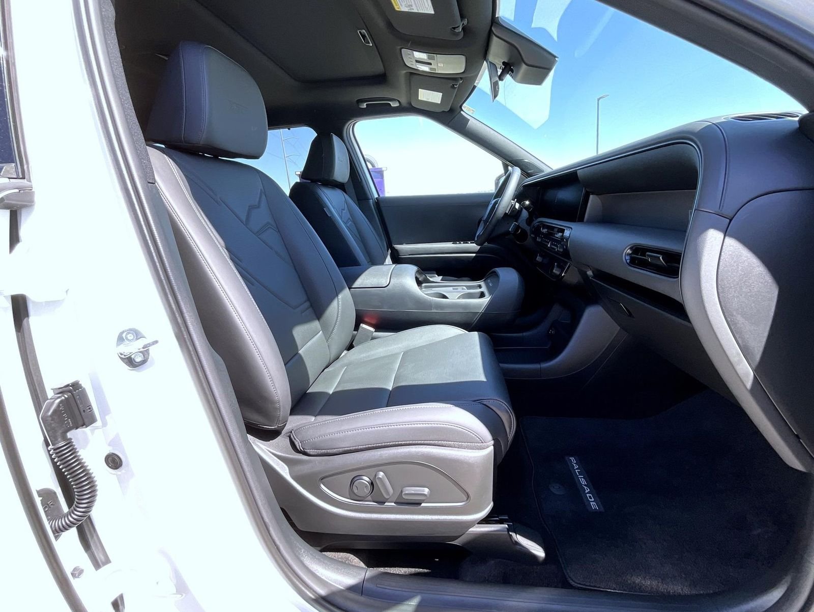 2026 Hyundai Palisade XRT Pro - Photo 16