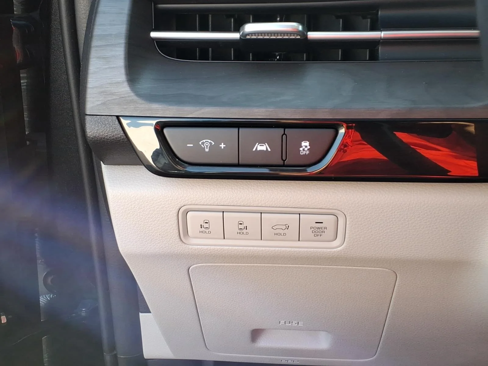 Used 2023 Panthera Metal Kia EX image 23