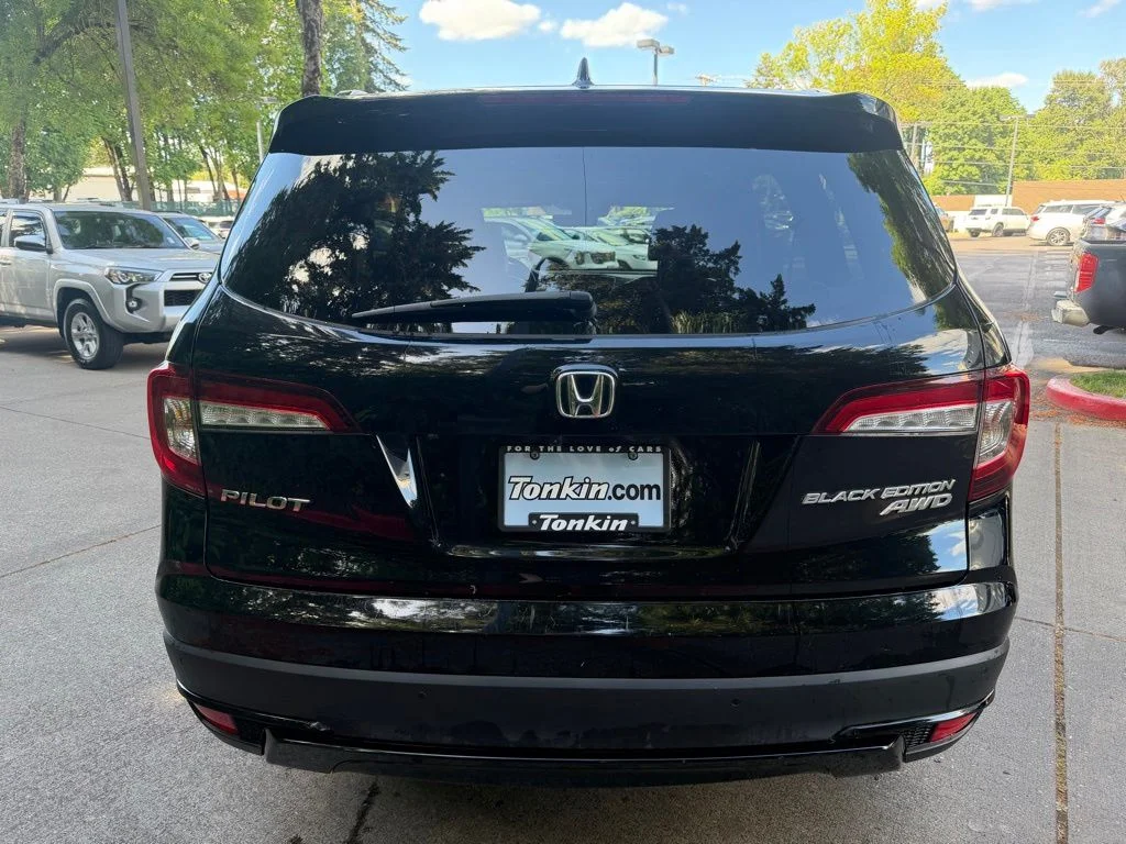 Used 2021 Crystal Black Pearl Honda Black Edition image 5