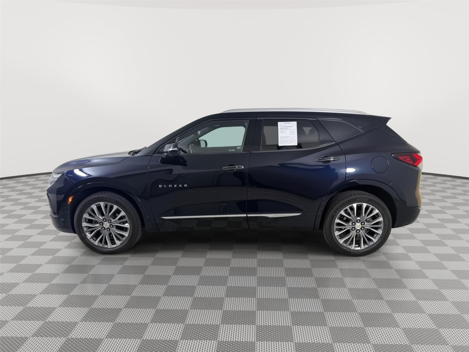 Used 2020 Midnight Blue Metallic Chevrolet Premier image 8