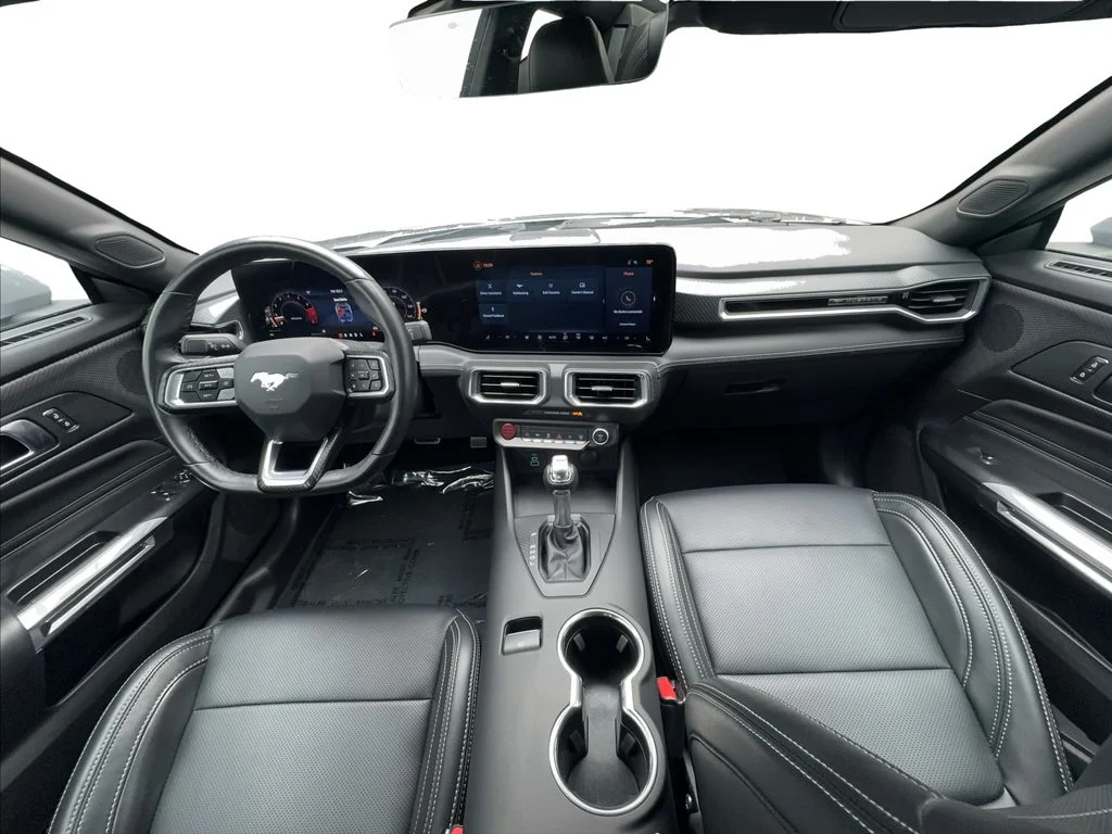 Used 2025 Silver Ford EcoBoost Premium image 32