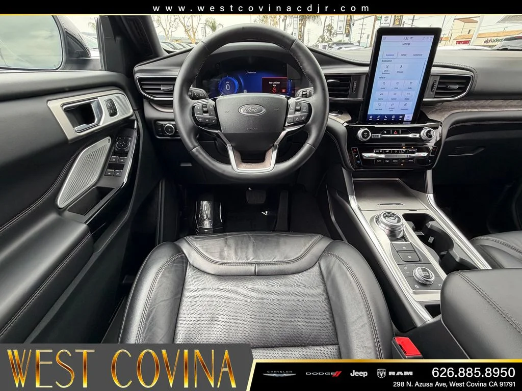 Used 2024 Silver Ford Platinum image 34