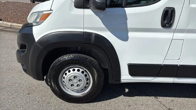 Used 2024 White Ram Base image 41