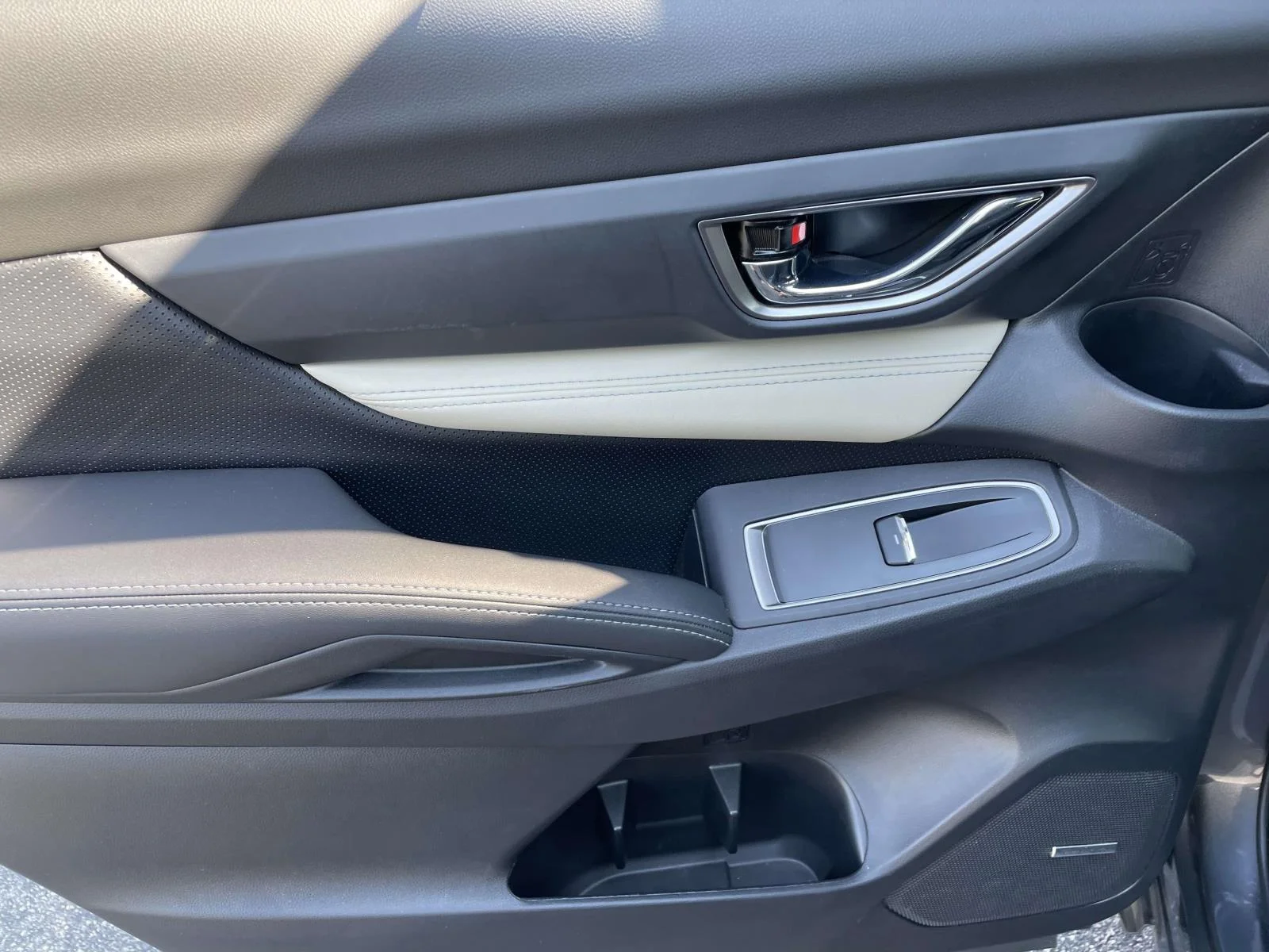 Used 2022 Gray Subaru Limited image 15