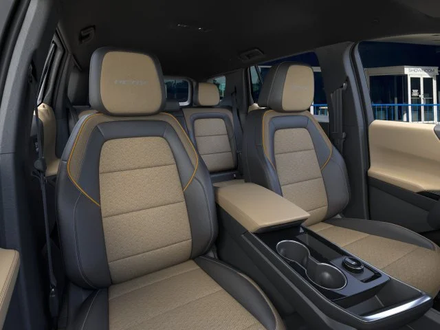 New 2027 Polar White Tricoat Chevrolet ACTIV image 16