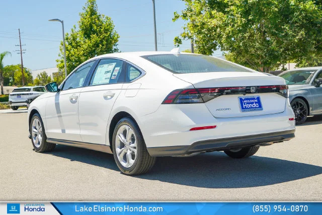 New 2026 Platinum White Pearl Honda LX image 9