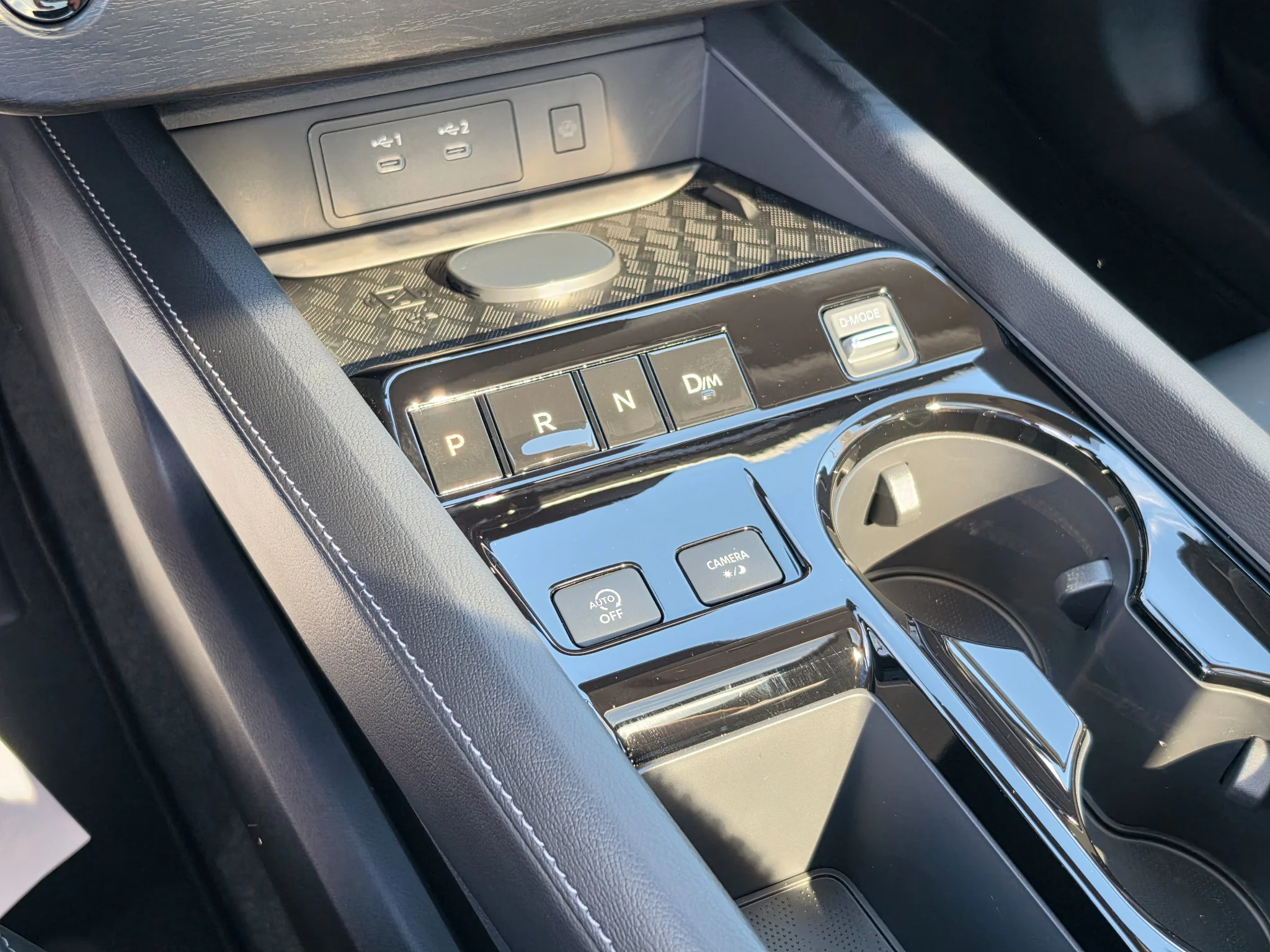 New 2027 Champagne Silver Metallic Nissan Platinum image 16