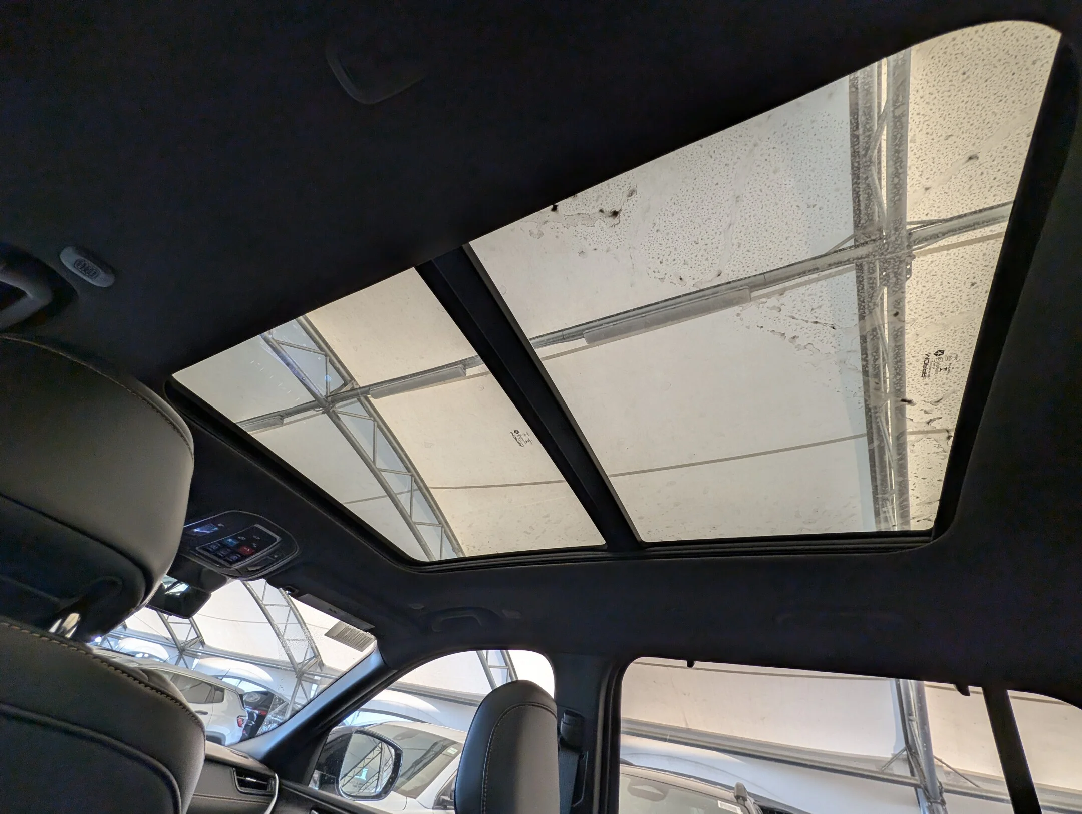 New 2026 White Jeep 85th Anniversary - - Pkg 2C7 - CommandView Pano Sunroof - 2nd Row Captains - Trailer Tow & More! image 27