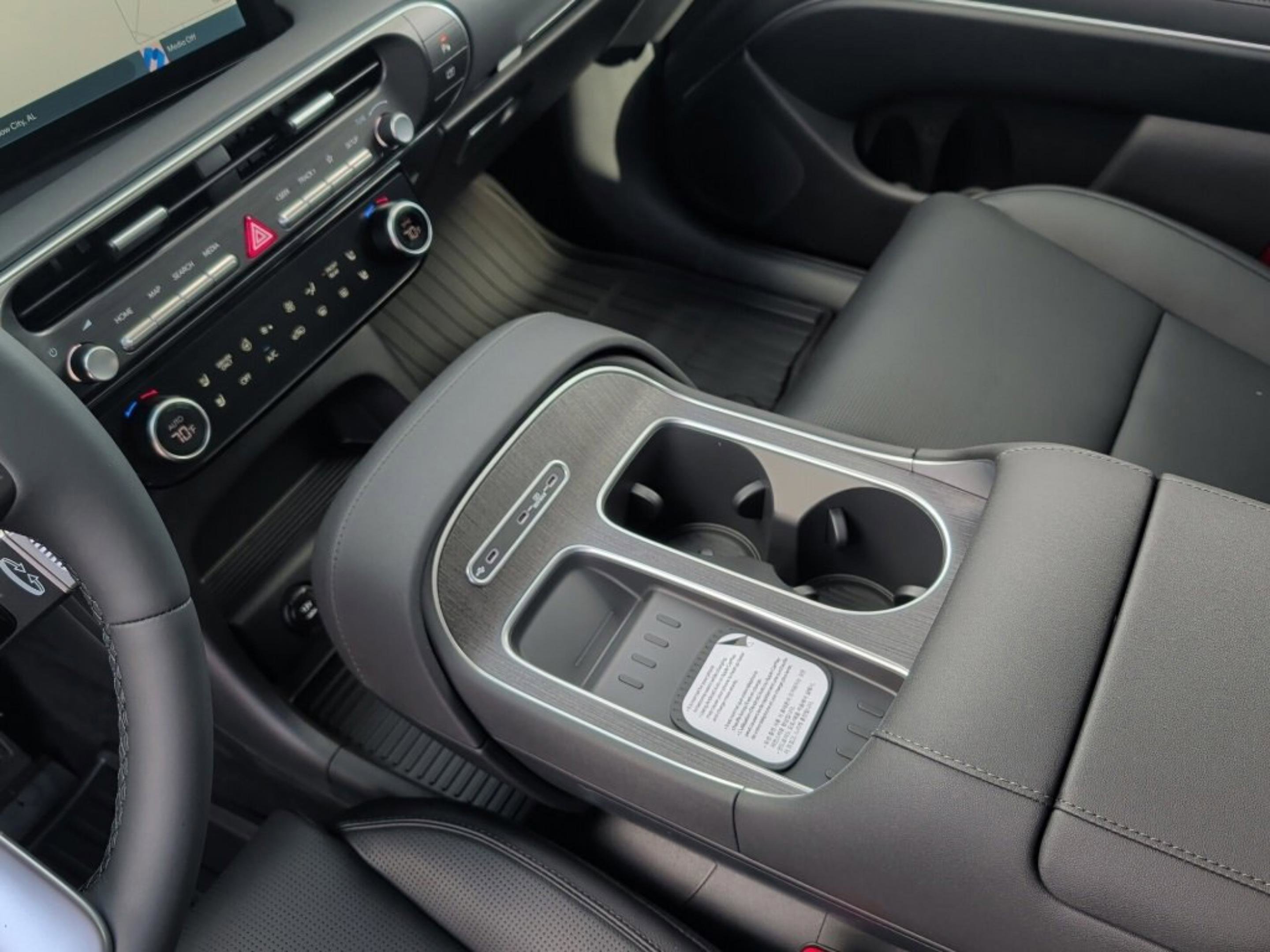 New 2026 Abyss Black Pearl Hyundai Limited image 28