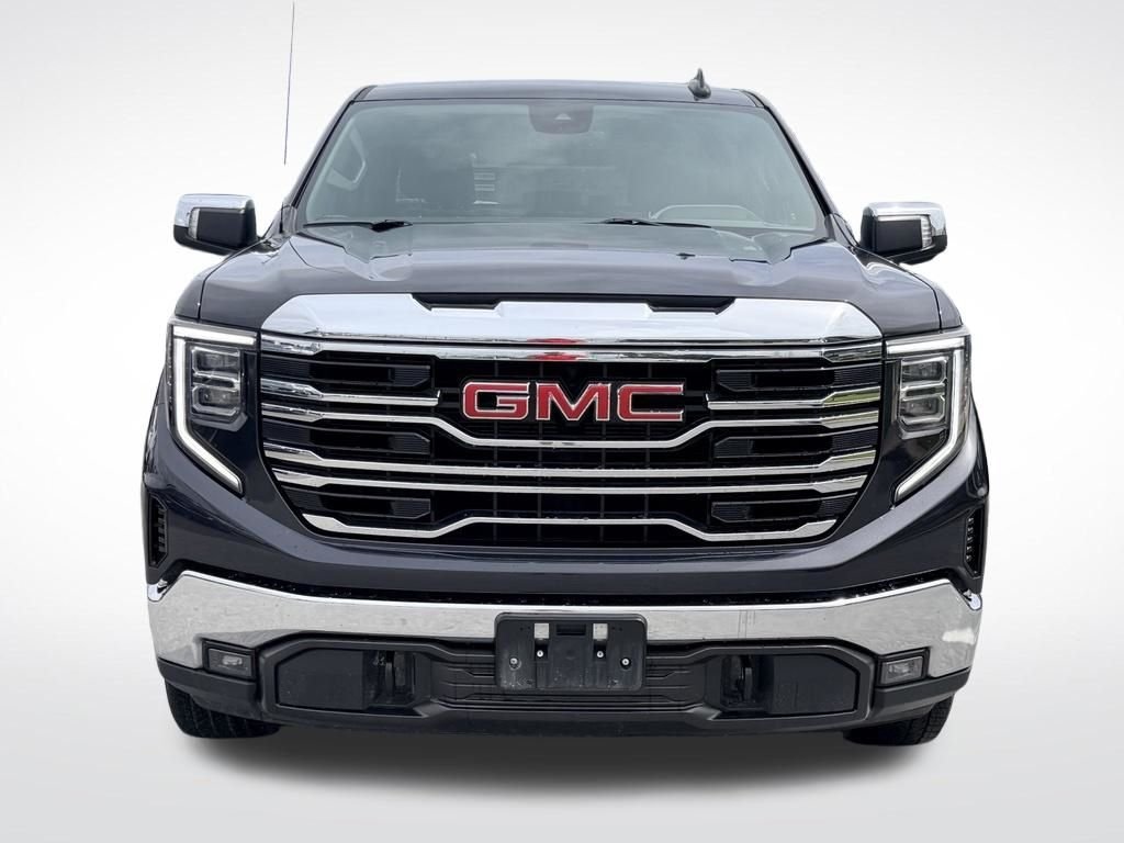 Used 2025 Silver GMC SLT image 9