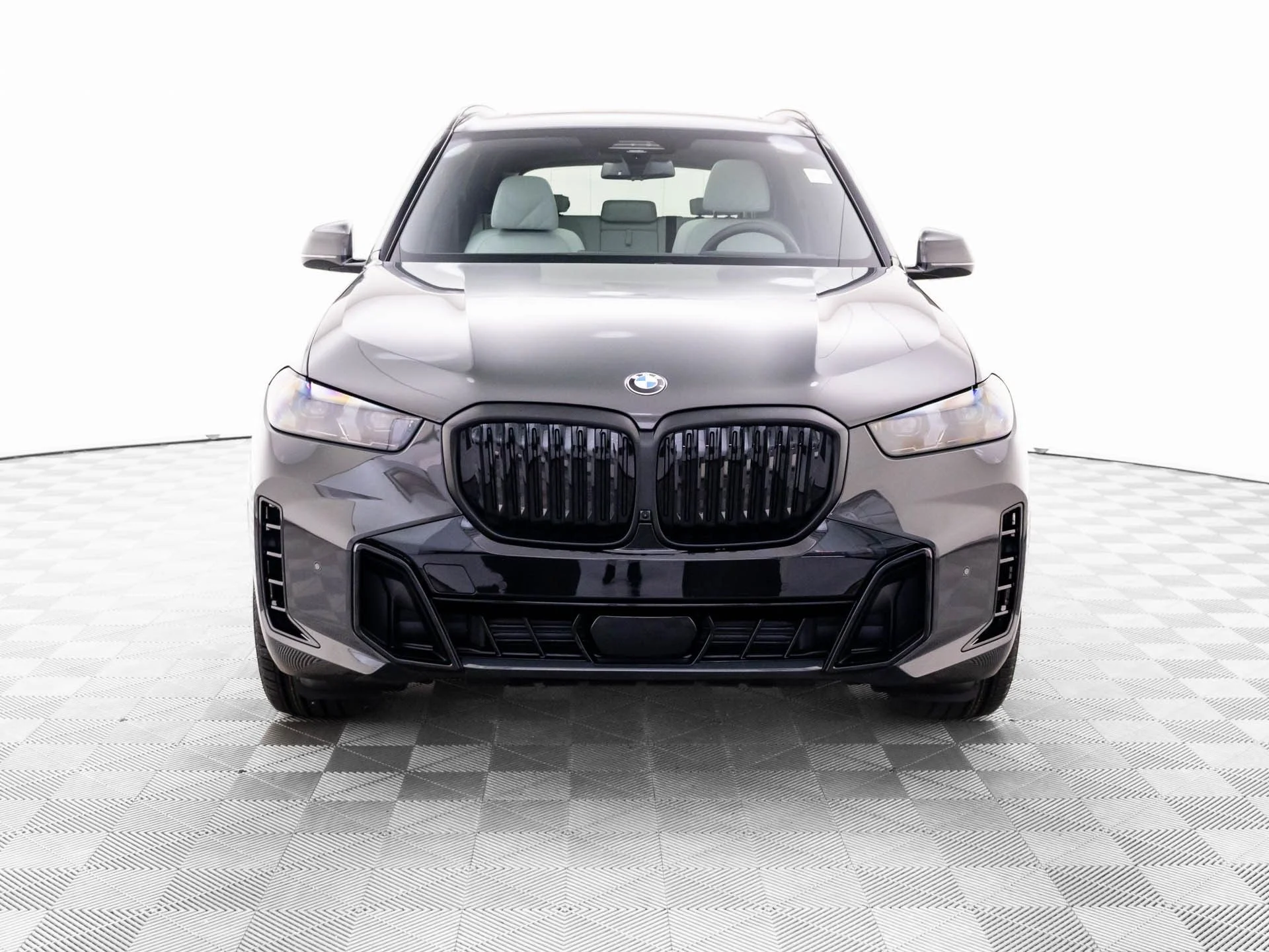 New 2026 Gray BMW xDrive40i image 9