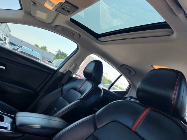 Used 2024 Gray Nissan SR image 13
