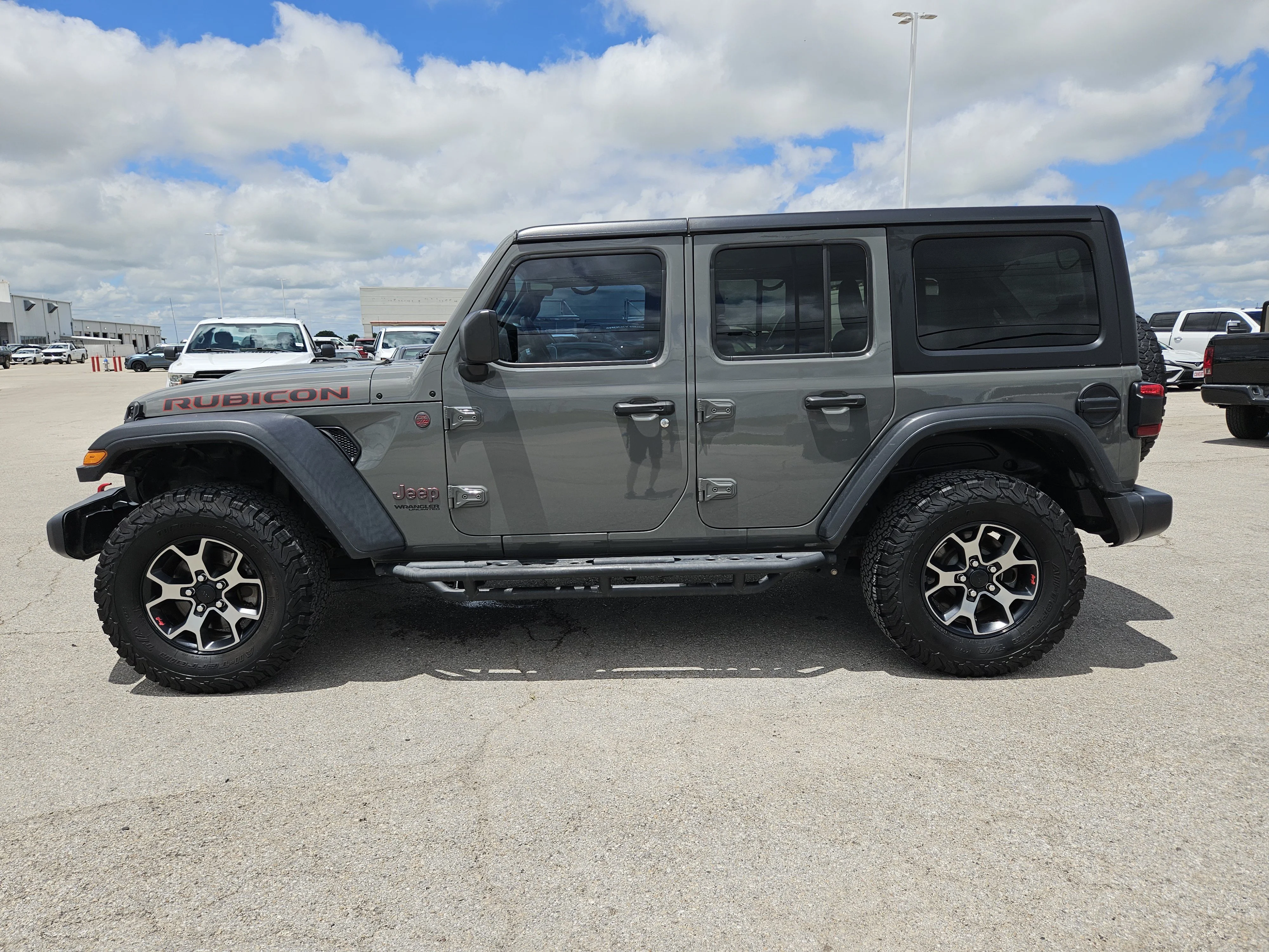 Used 2019 Sting-Gray Clearcoat Jeep Unlimited Rubicon image 4