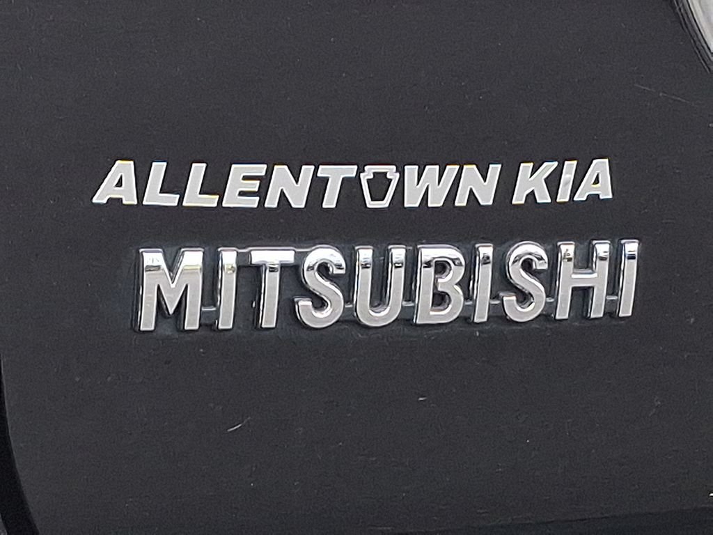 Used 2016 Black Mitsubishi  image 26