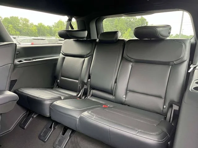 New 2027 Glacier Gray Metallic Tri-Coat Ford Platinum image 10
