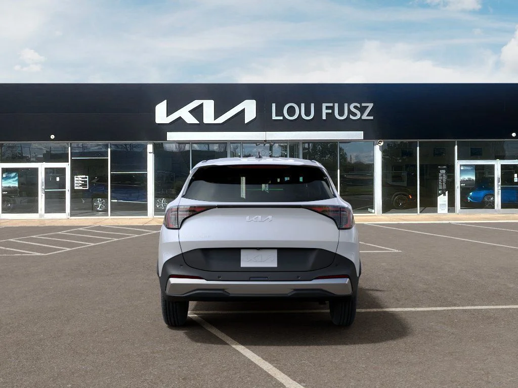New 2026 Glacial White Pearl Kia LX image 5