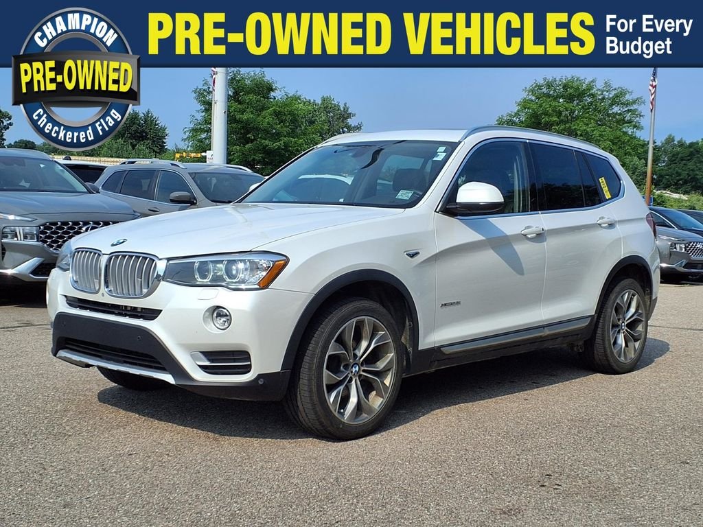 Used 2015 White BMW xDrive28i image 1