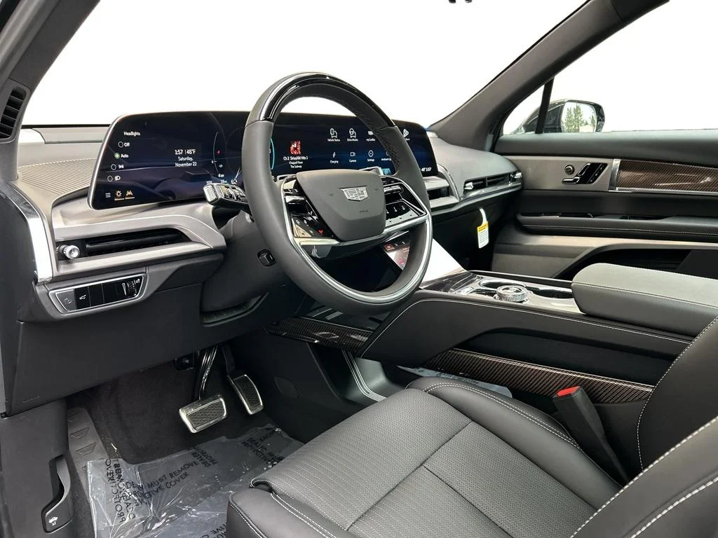 2026 Cadillac VISTIQ Luxury - Photo 6