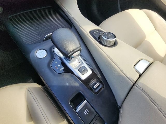 Used 2019 Gray INFINITI LUXE image 24