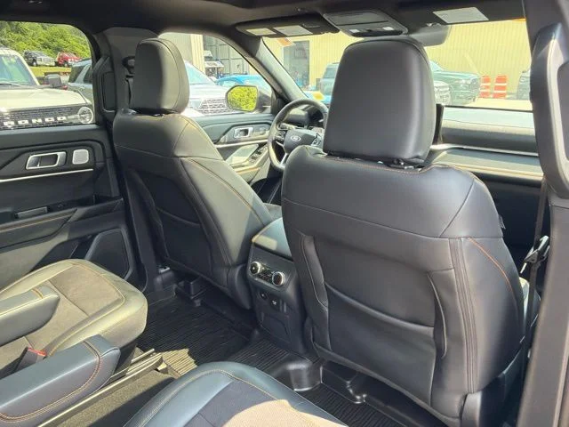Used 2026 Gray Ford Tremor image 37
