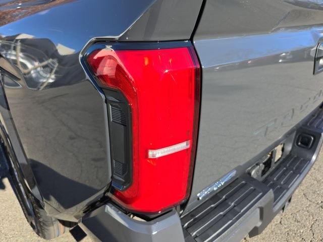 2025 Toyota Tacoma SR5 - Photo 33