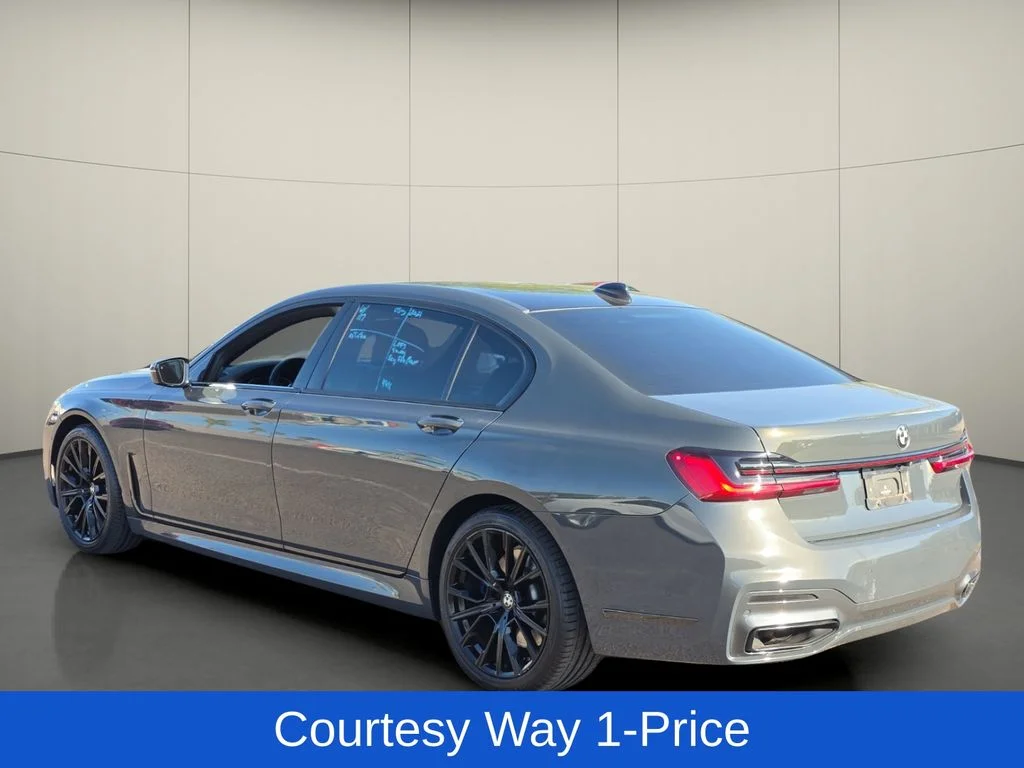 Used 2021 Gray BMW 740i image 6