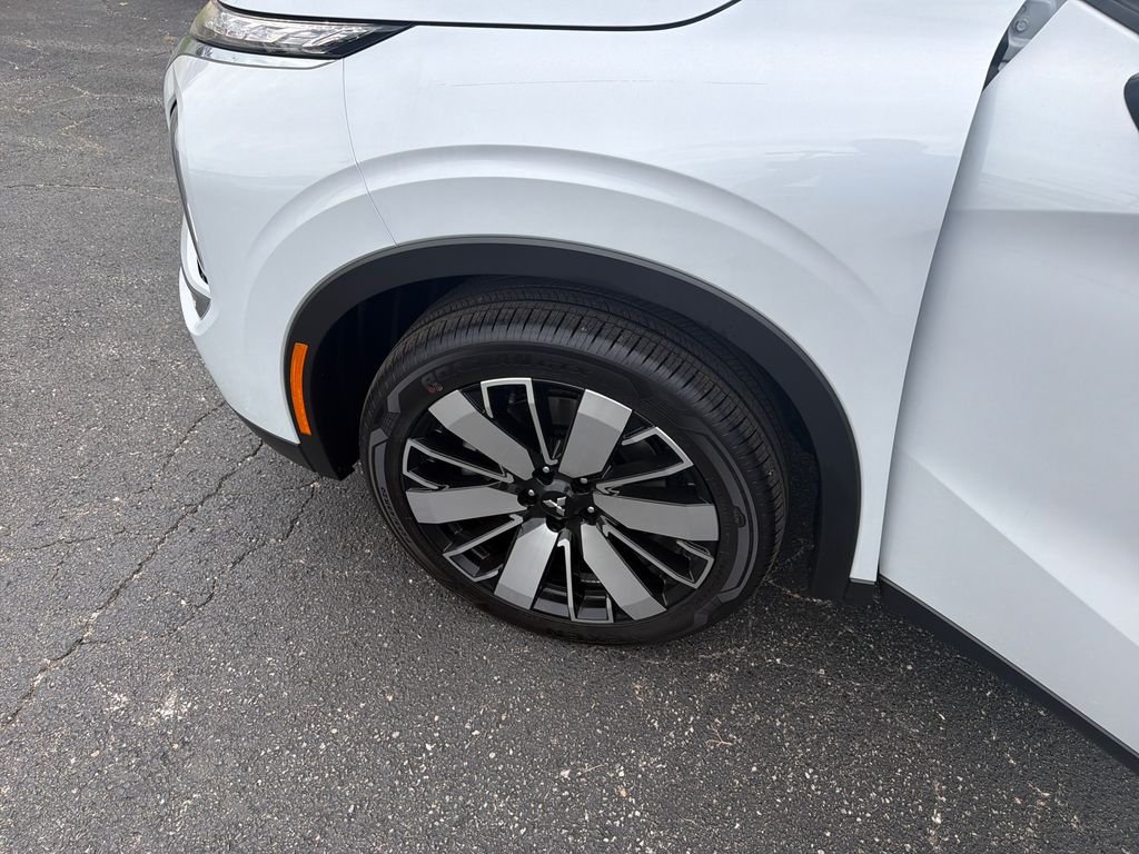 New 2026 White Mitsubishi SE 1.5T 2WD image 10