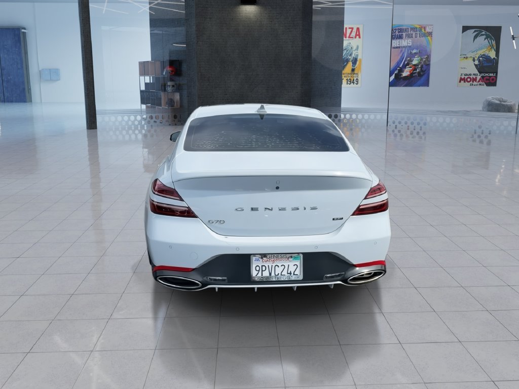 Used 2022 White Genesis 3.3T image 7
