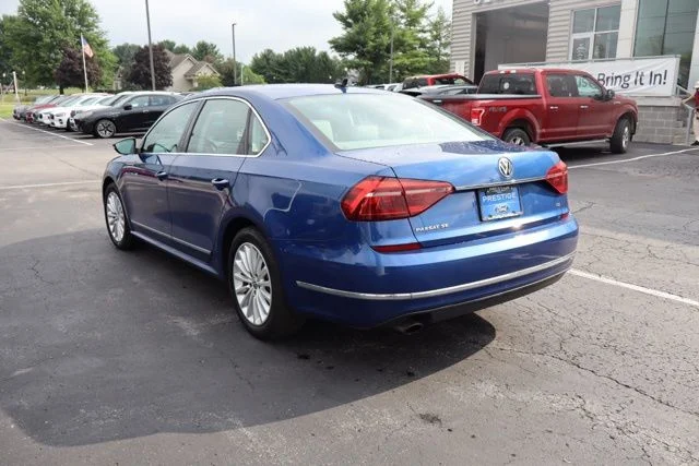 Used 2017 Blue Volkswagen 1.8T SE image 5