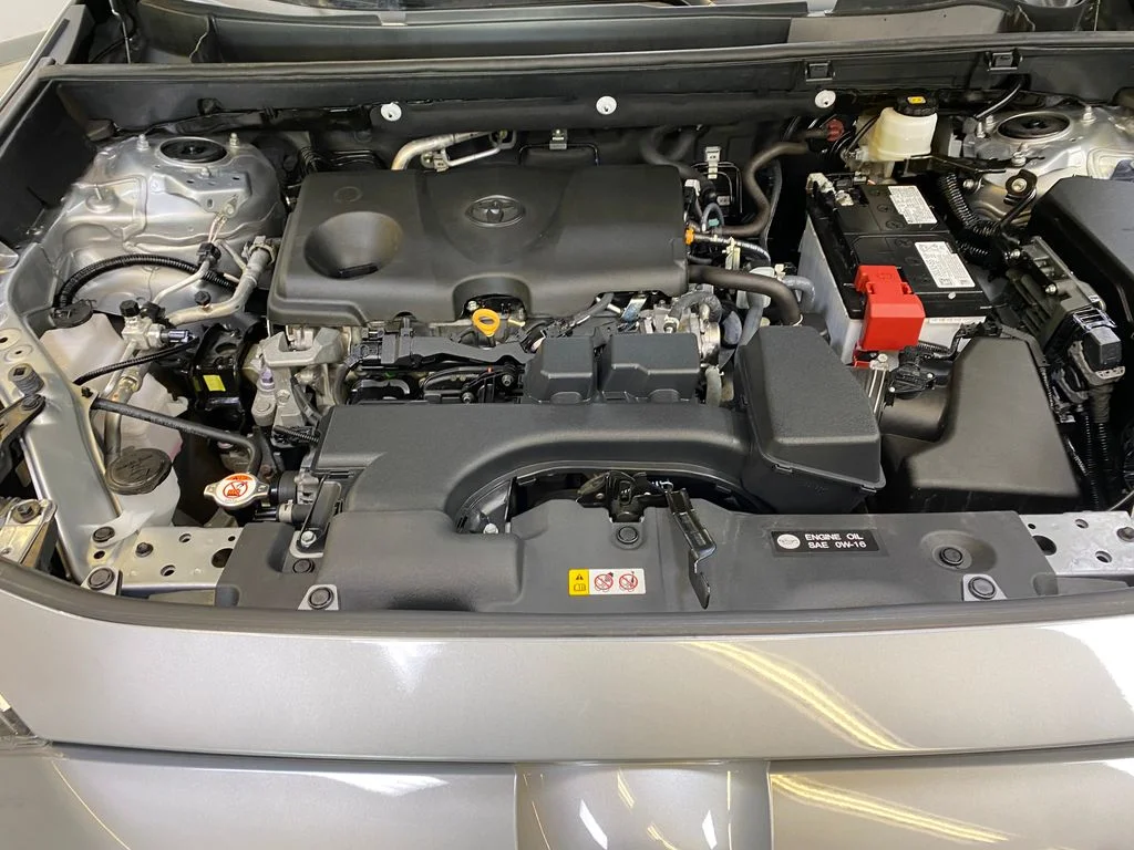 Used 2025 Silver Toyota LE image 9