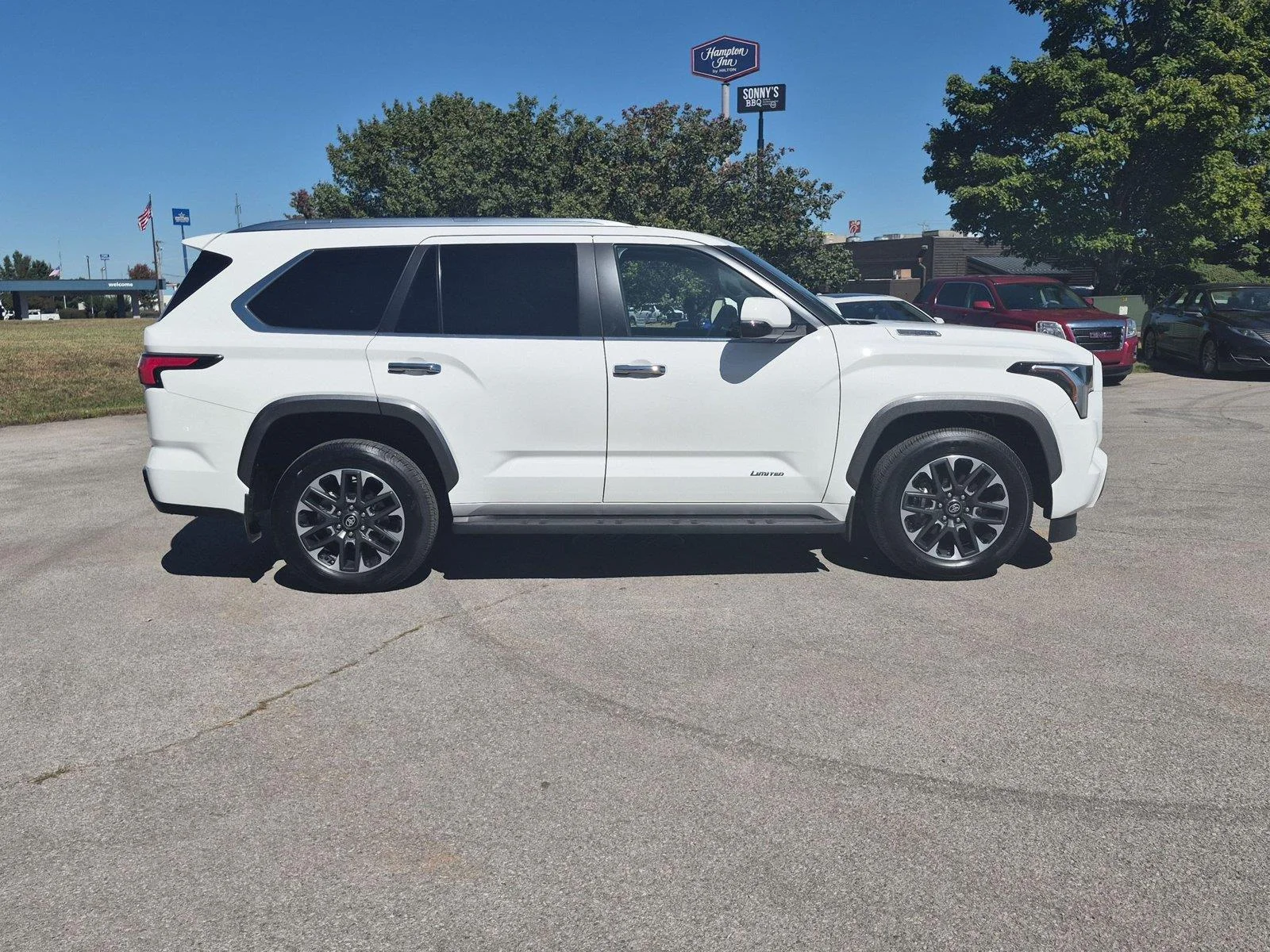 Used 2025 Ice Cap Toyota Limited image 6