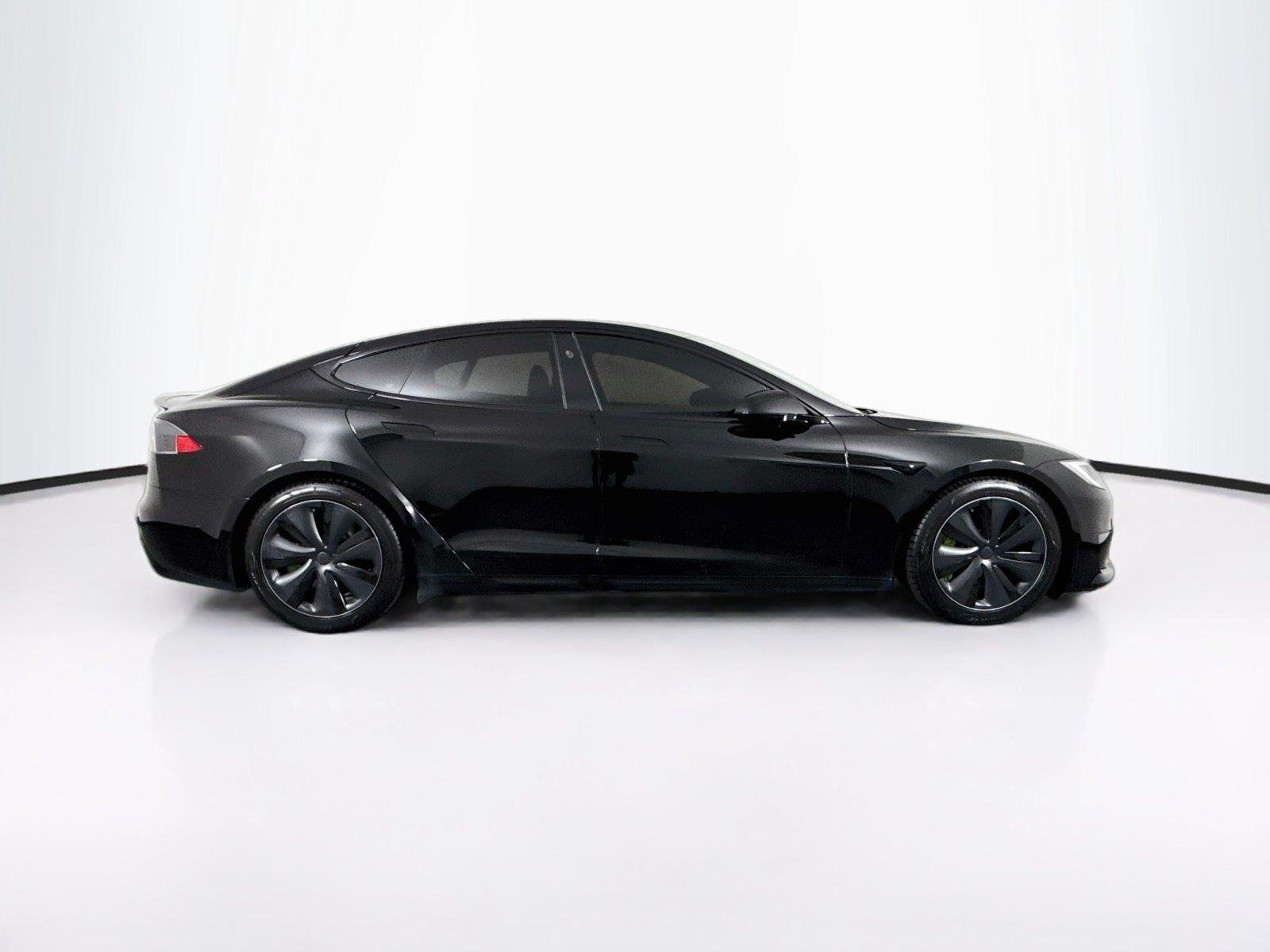 Used 2021 Solid Black Tesla Plaid image 11