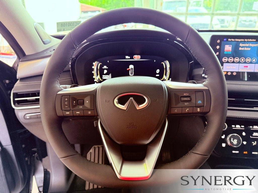 New 2027 MINERAL BLACK INFINITI Luxe AWD image 18