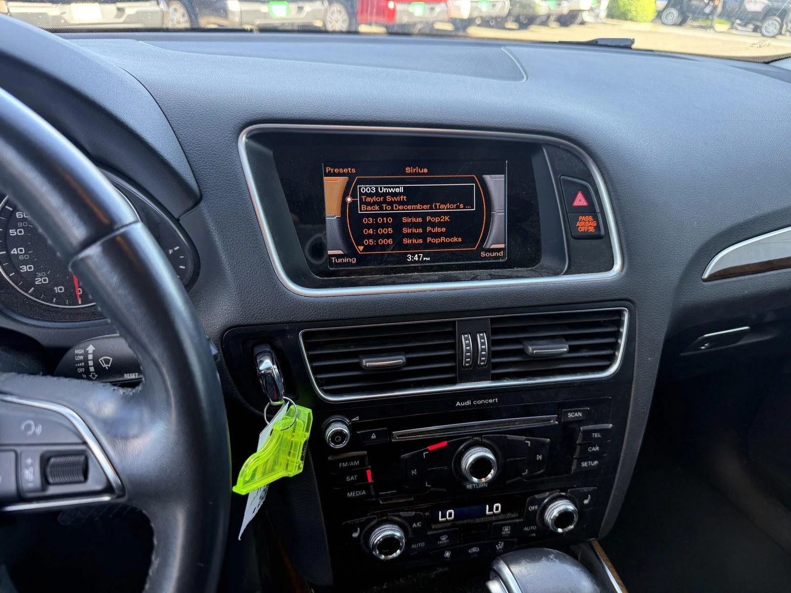 Used 2015  Audi Premium image 17