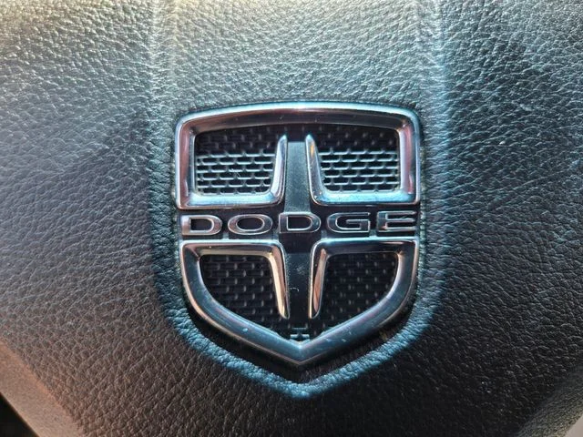 Used 2017 Gray Dodge SXT image 31