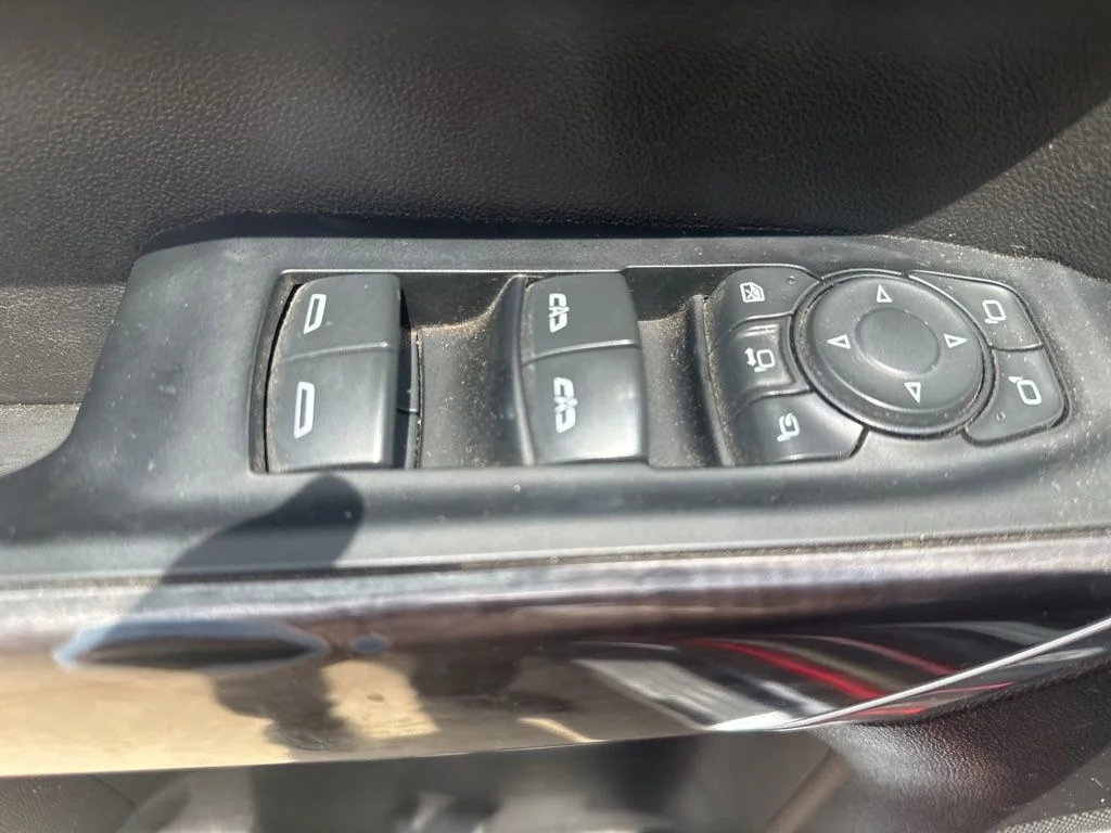 Used 2022 Red Chevrolet LTZ image 8