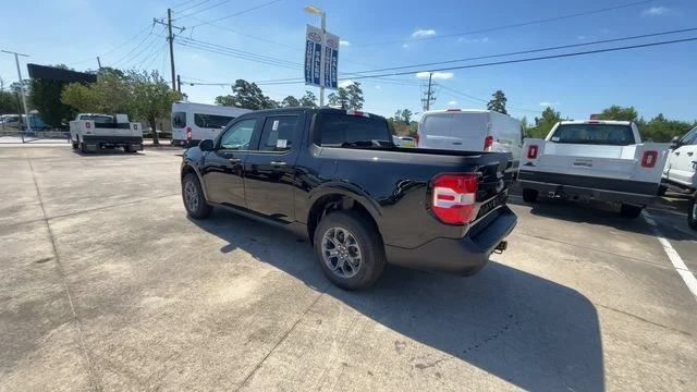New 2026 Shadow Black Ford XLT image 7