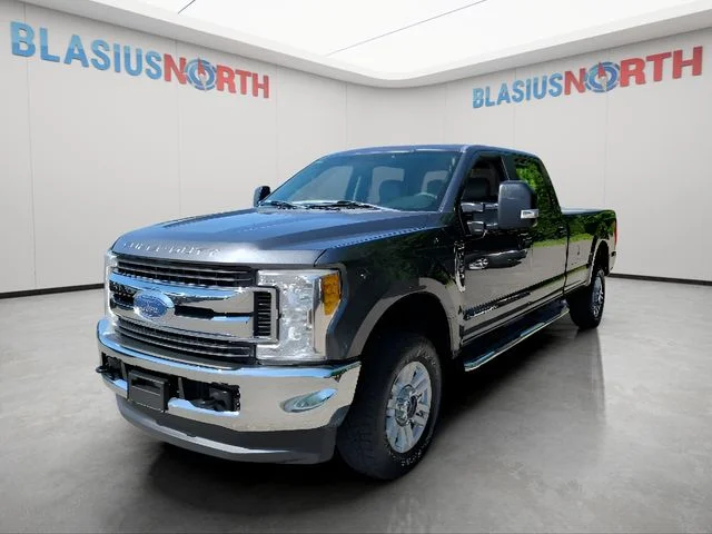 Used 2017 Gray Ford XL image 1