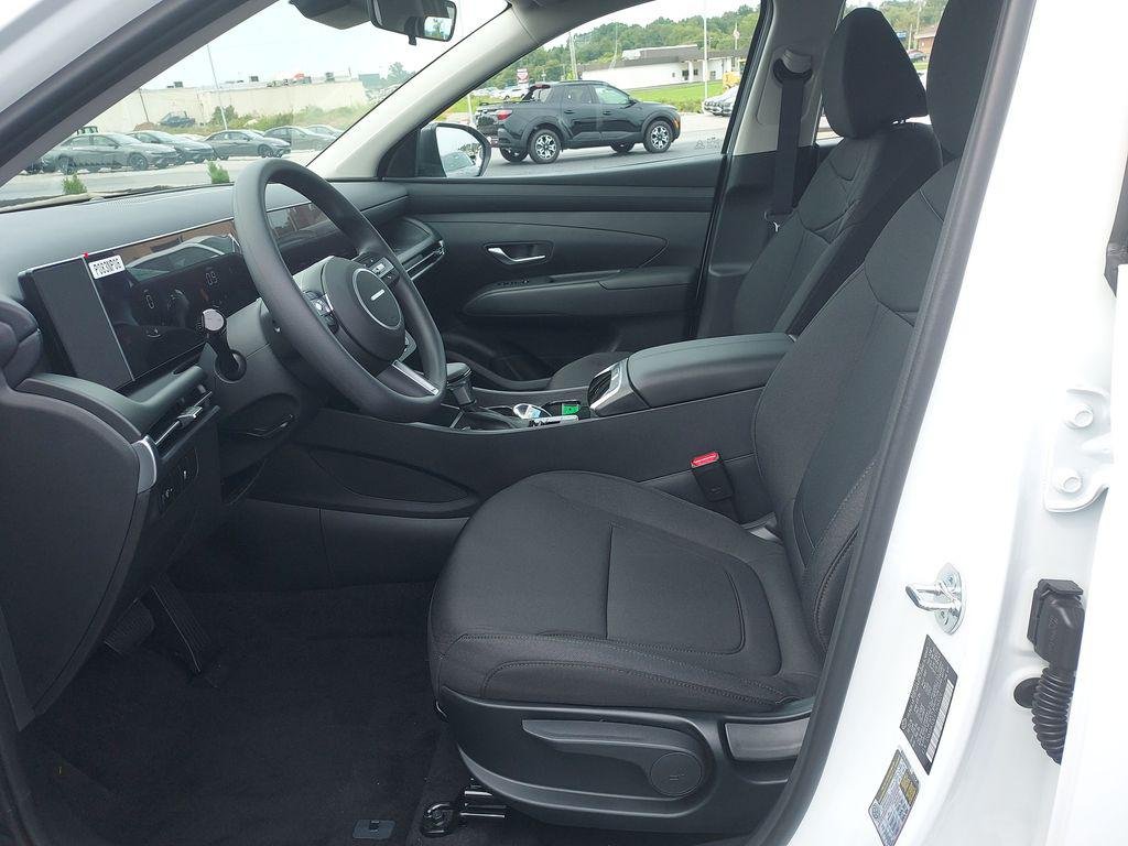 New 2026 White Hyundai SE FWD image 13
