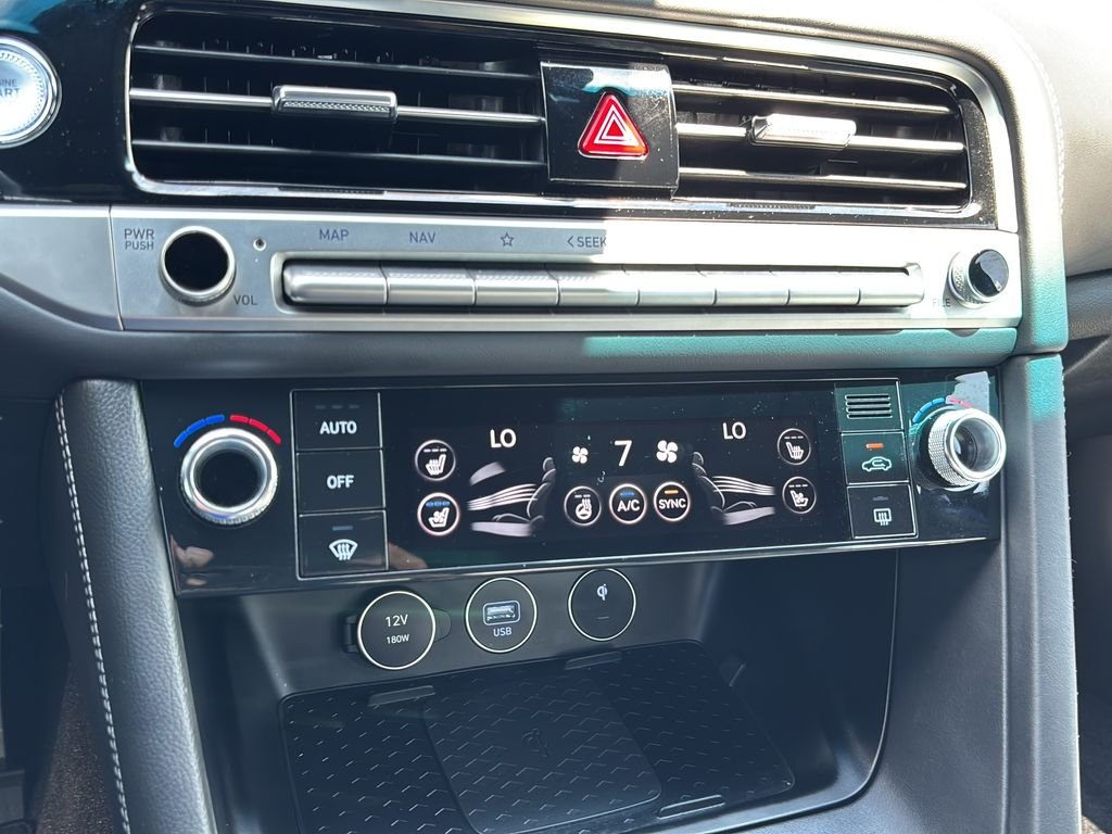 2025 GENESIS G70 Standard - Photo 33