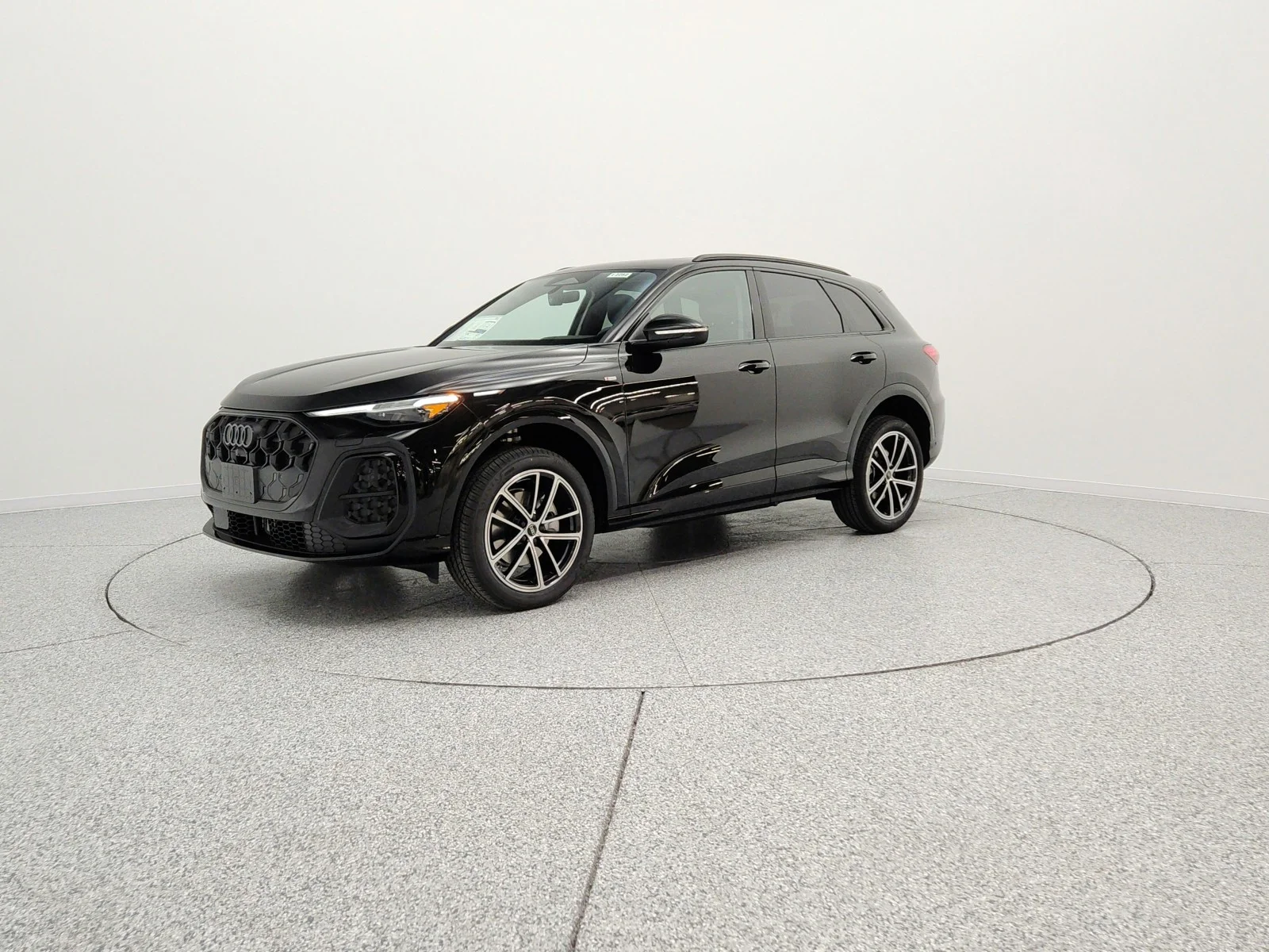 2026 Audi Q5 Premium Plus quattro's photo